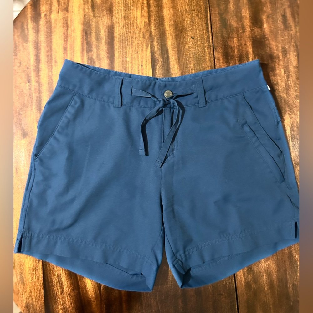 Navy Blue Magellan Shorts Small
